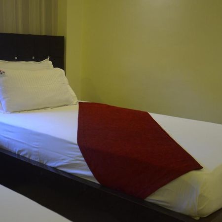 Hotel Pritika Durgāpur Zewnętrze zdjęcie