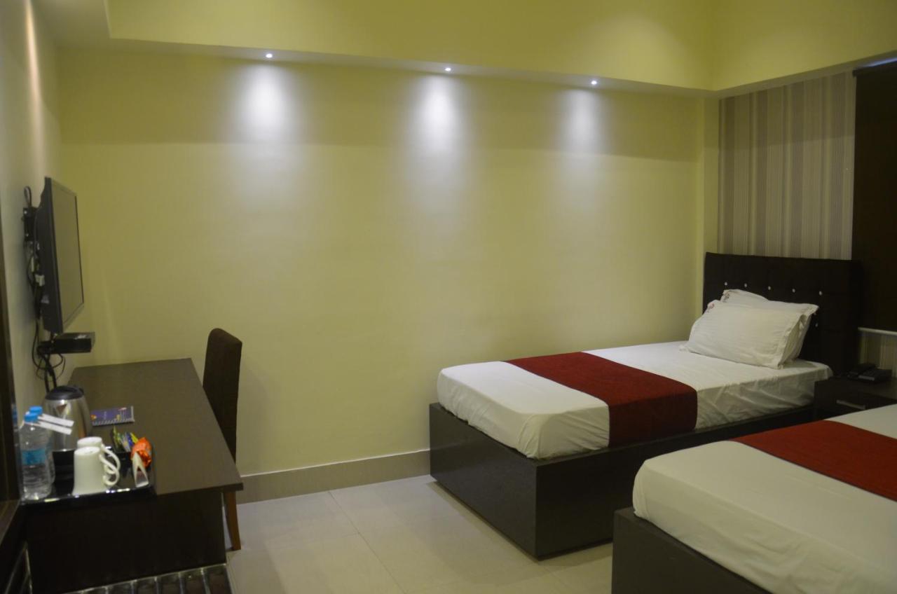 Hotel Pritika Durgāpur Zewnętrze zdjęcie
