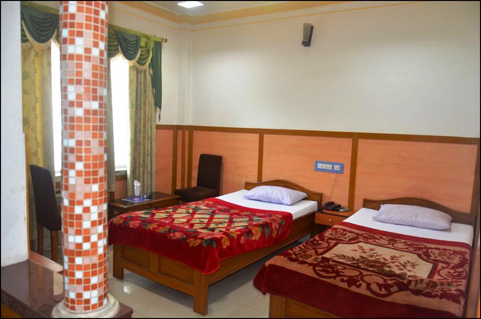 Hotel Pritika Durgāpur Zewnętrze zdjęcie
